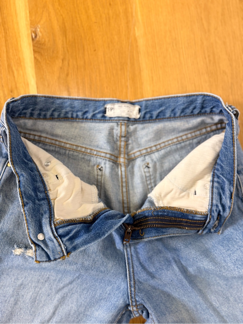 Free People Distressed Light Wash Straight Leg High Rise Jeans Size 28 - Picture 7 of 12